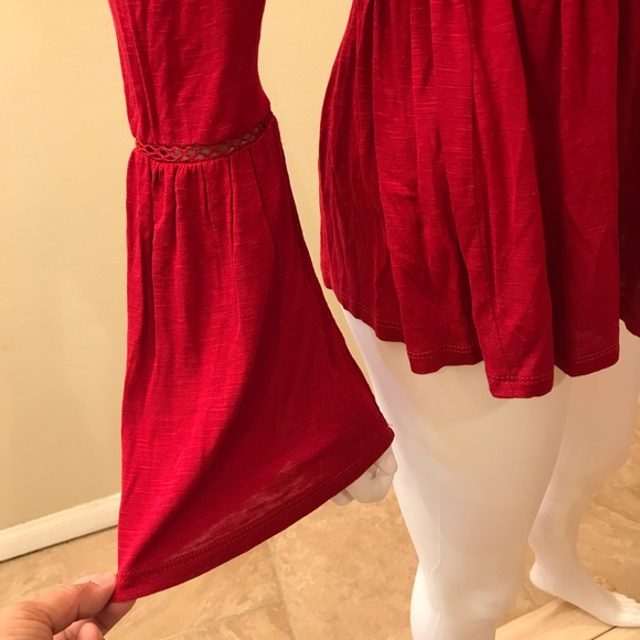 American Rag Cold Shoulder Bell Sleeve Top Womens Size Small Smocked - Picture 8 of 16